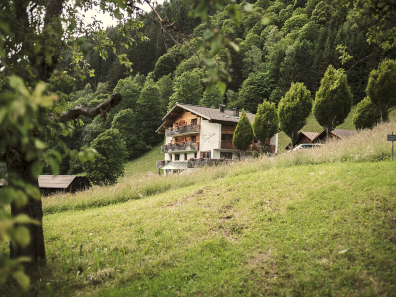 Ein Rückzugsort in der Natur – Dein Retreat im Tanafreida Berg-Refugium